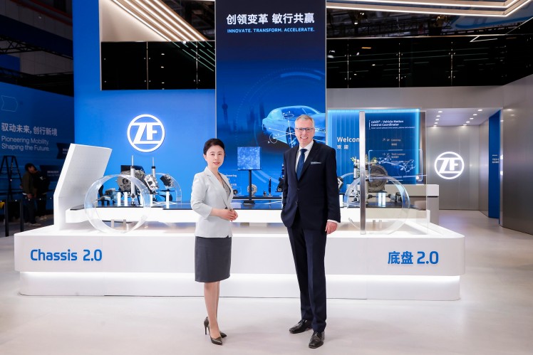 Auto Shanghai: ZF presents connected chassis and range extender for electric drives Image